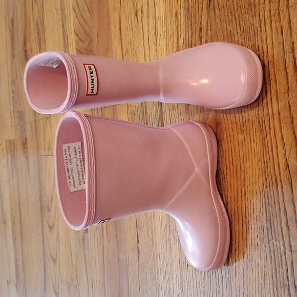 Hunter Other - Shimmering Pink Hunter Rain Boots!
